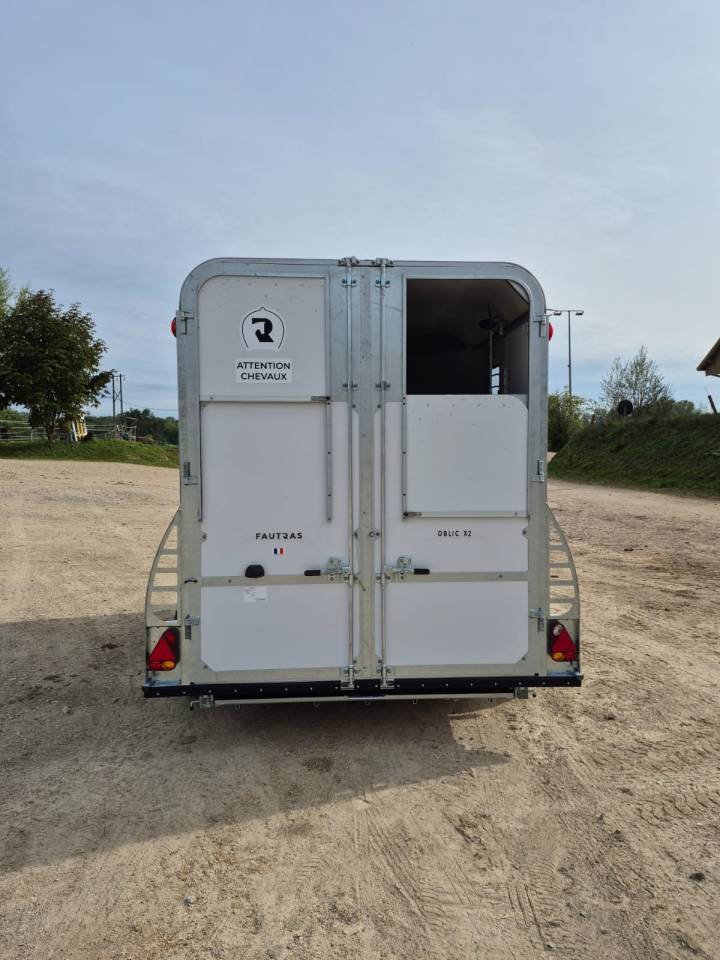 Trailer Fautras Oblic X2 2 Cavalli 2026 Nuovo