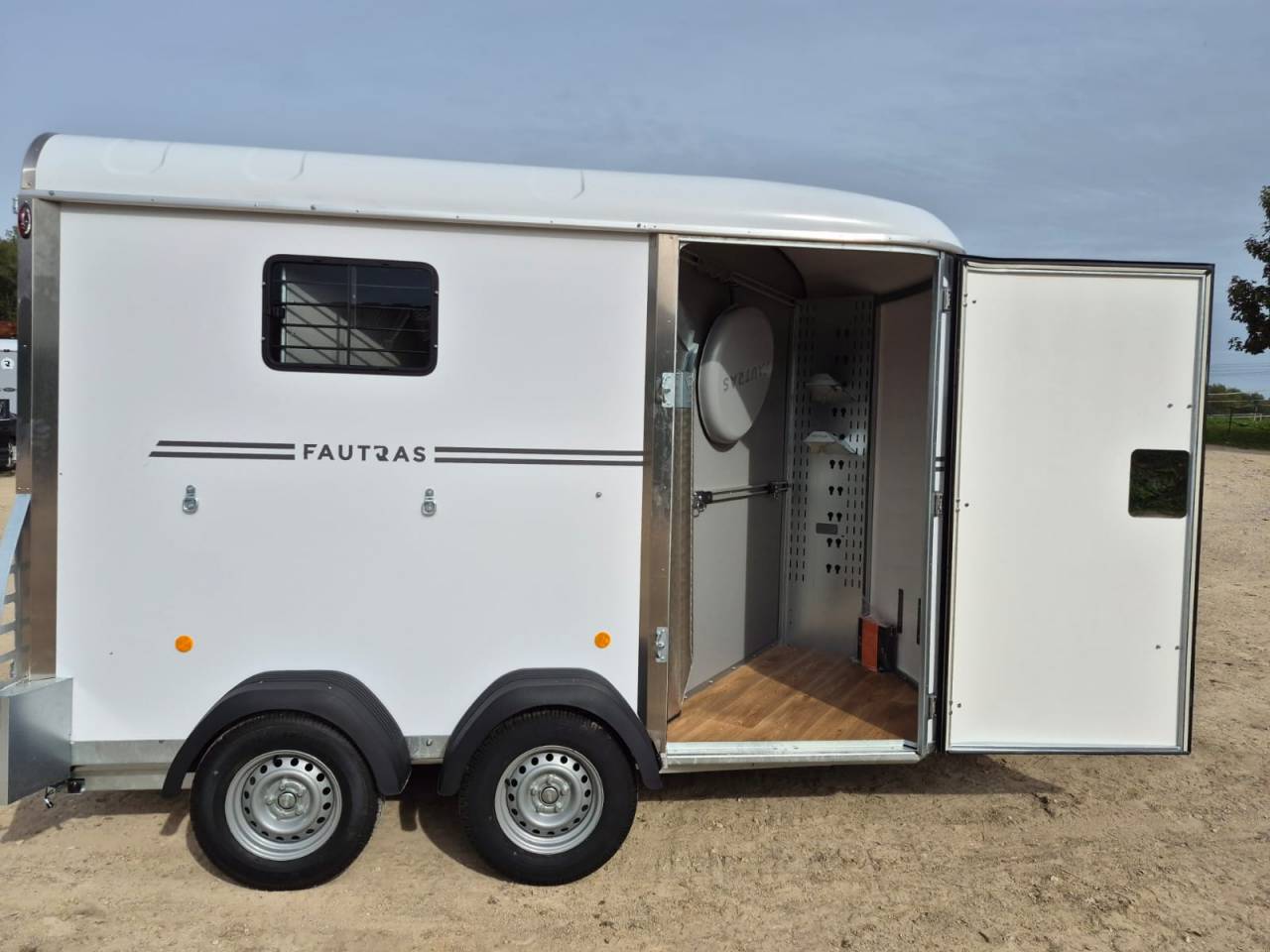 Trailer Fautras Oblic X2 2 Cavalli 2026 Nuovo