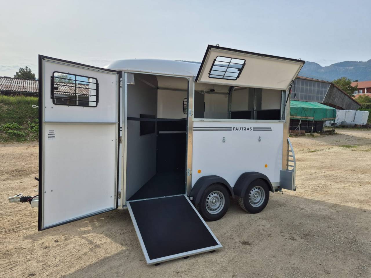 Trailer Fautras Oblic X2 2 Cavalli 2026 Nuovo
