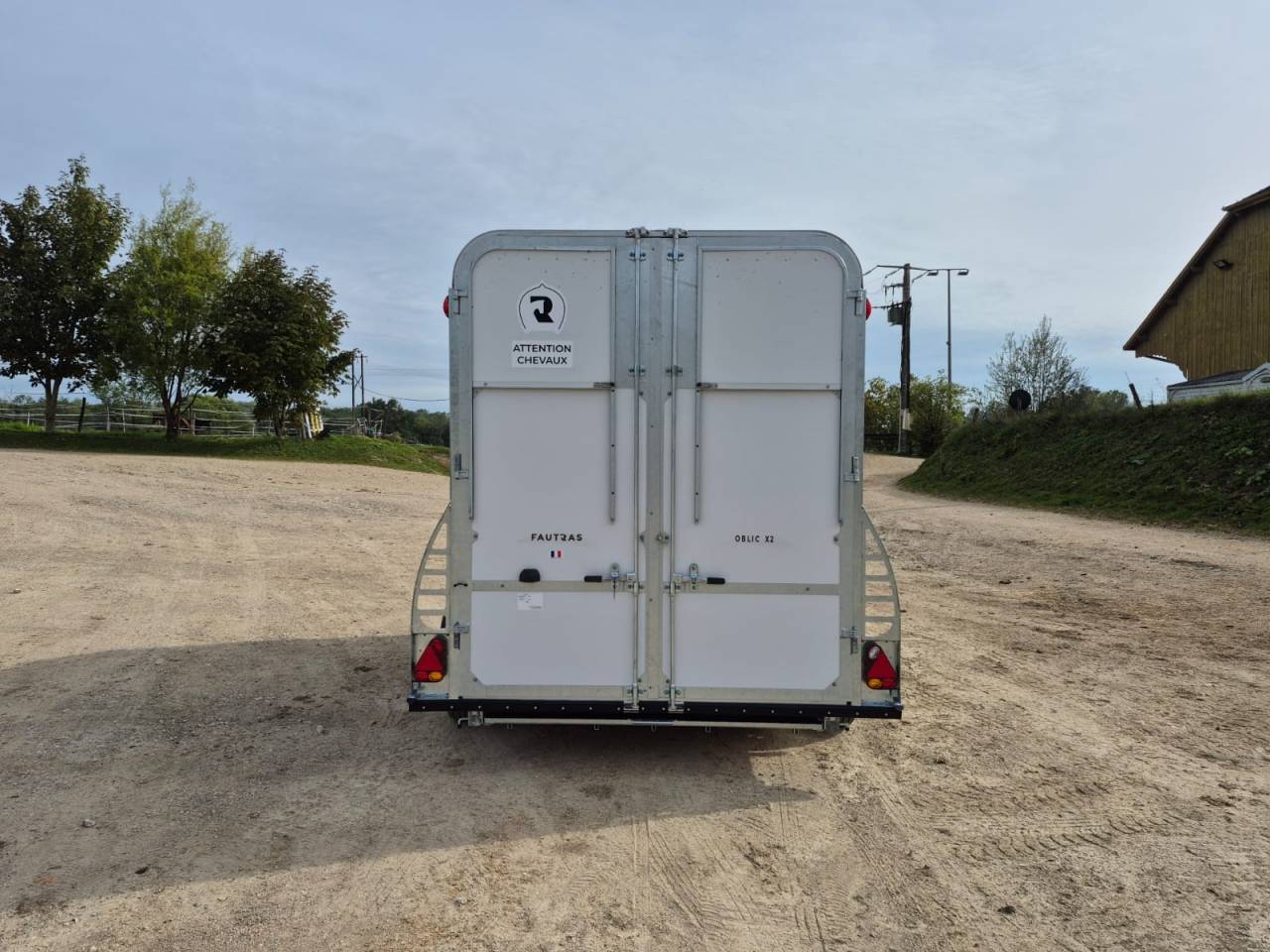 Trailer Fautras Oblic X2 2 Cavalli 2026 Nuovo