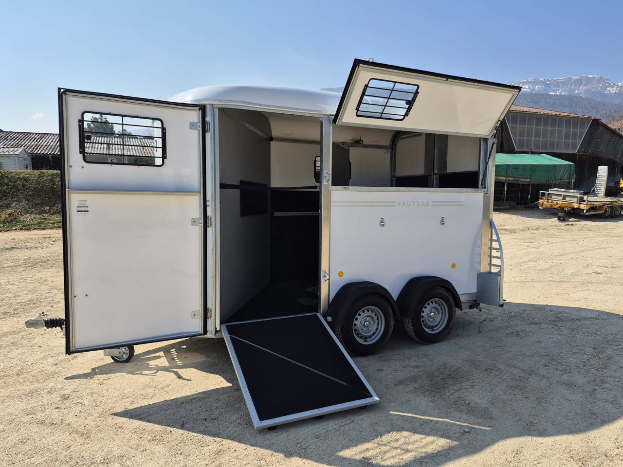 Trailer Fautras Oblic X2 2 Cavalli 2026 Nuovo