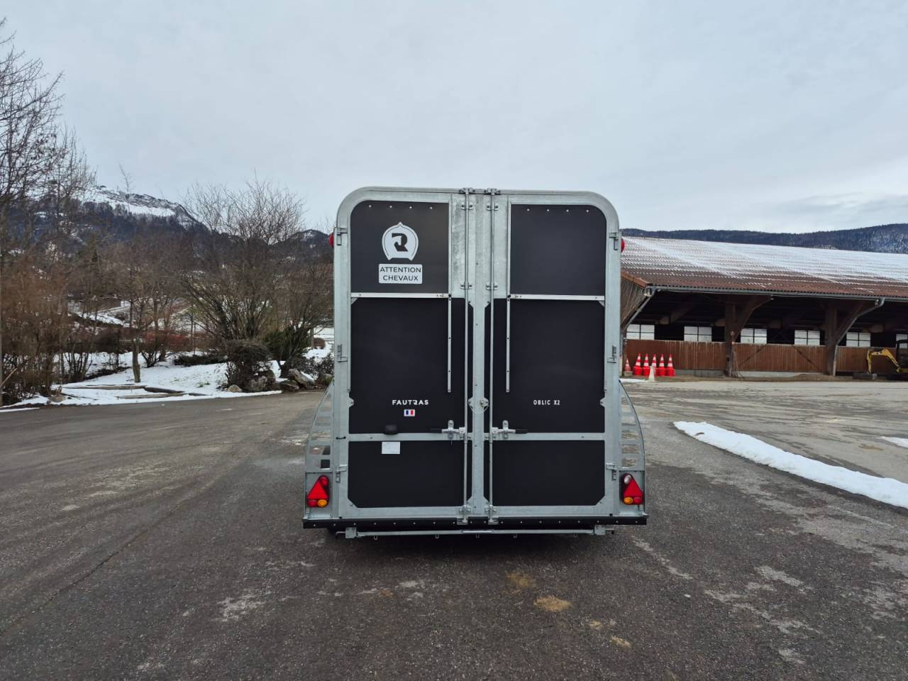 Trailer Fautras Oblic X2 2 Cavalli 2026 Nuovo