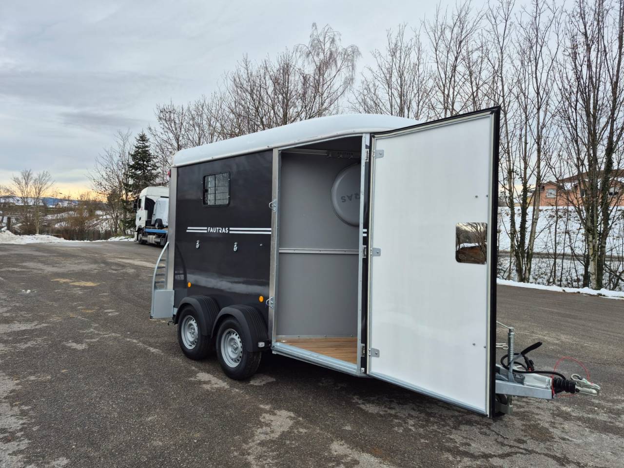 Trailer Fautras Oblic X2 2 Cavalli 2026 Nuovo