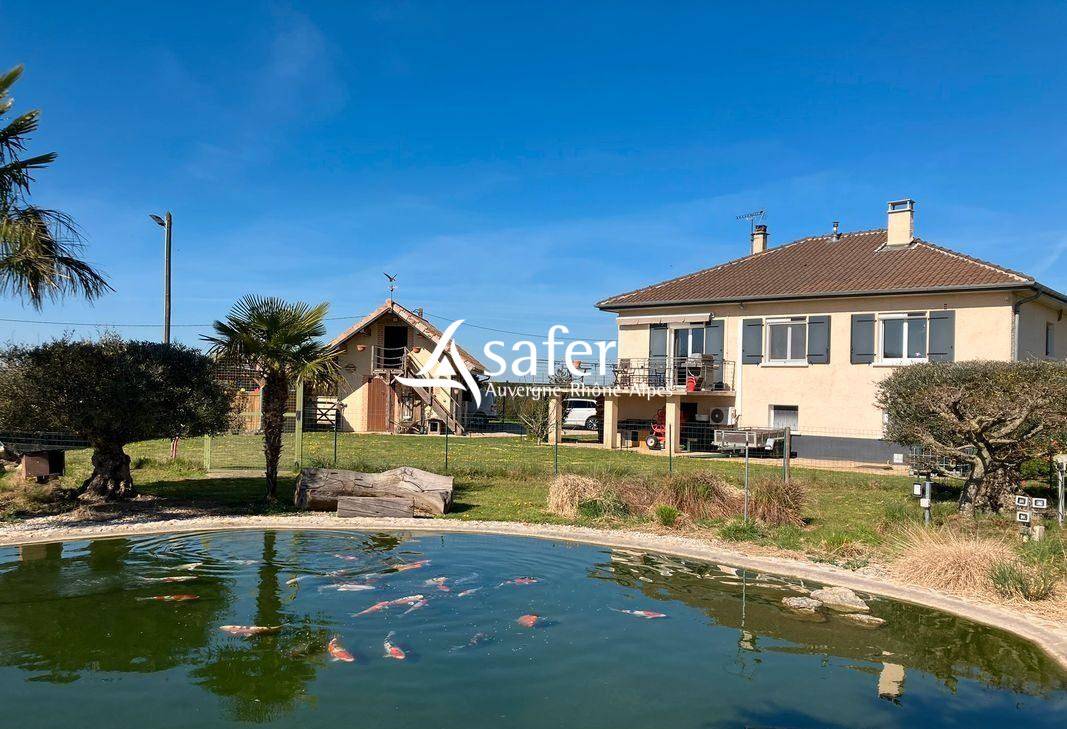 Propriet&agrave; equestre In vendita Ain