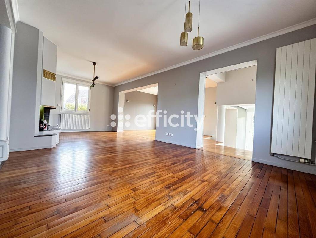 Propriet&agrave; equestre In vendita Eure