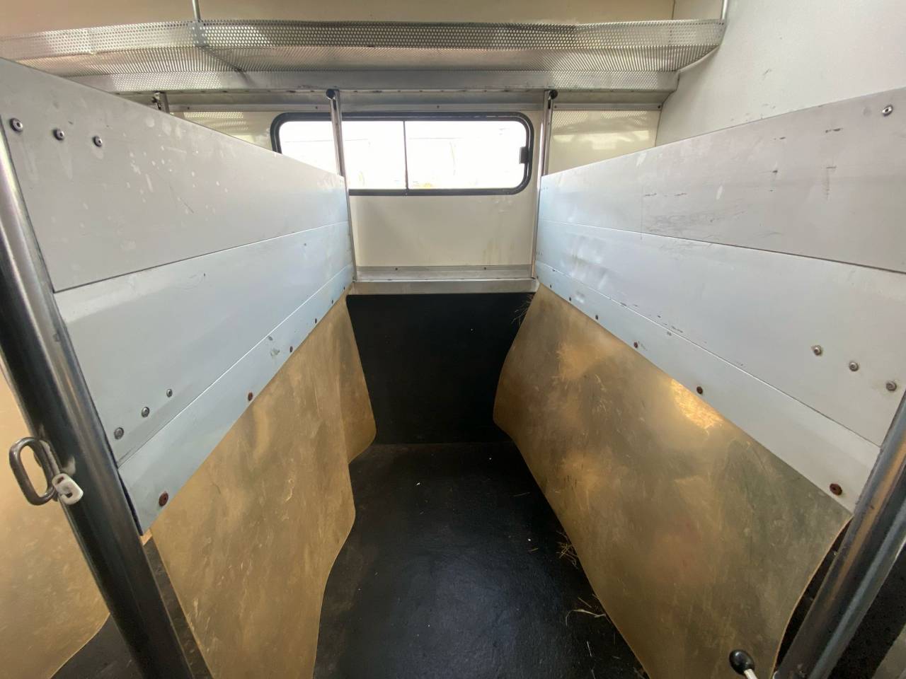 Camion per Cavalli Iveco Cursor 2000 Occasione