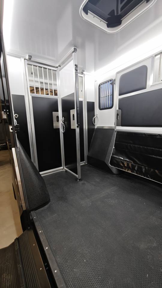 Van per Cavalli Krismar 5p stalles 2026 Nuovo