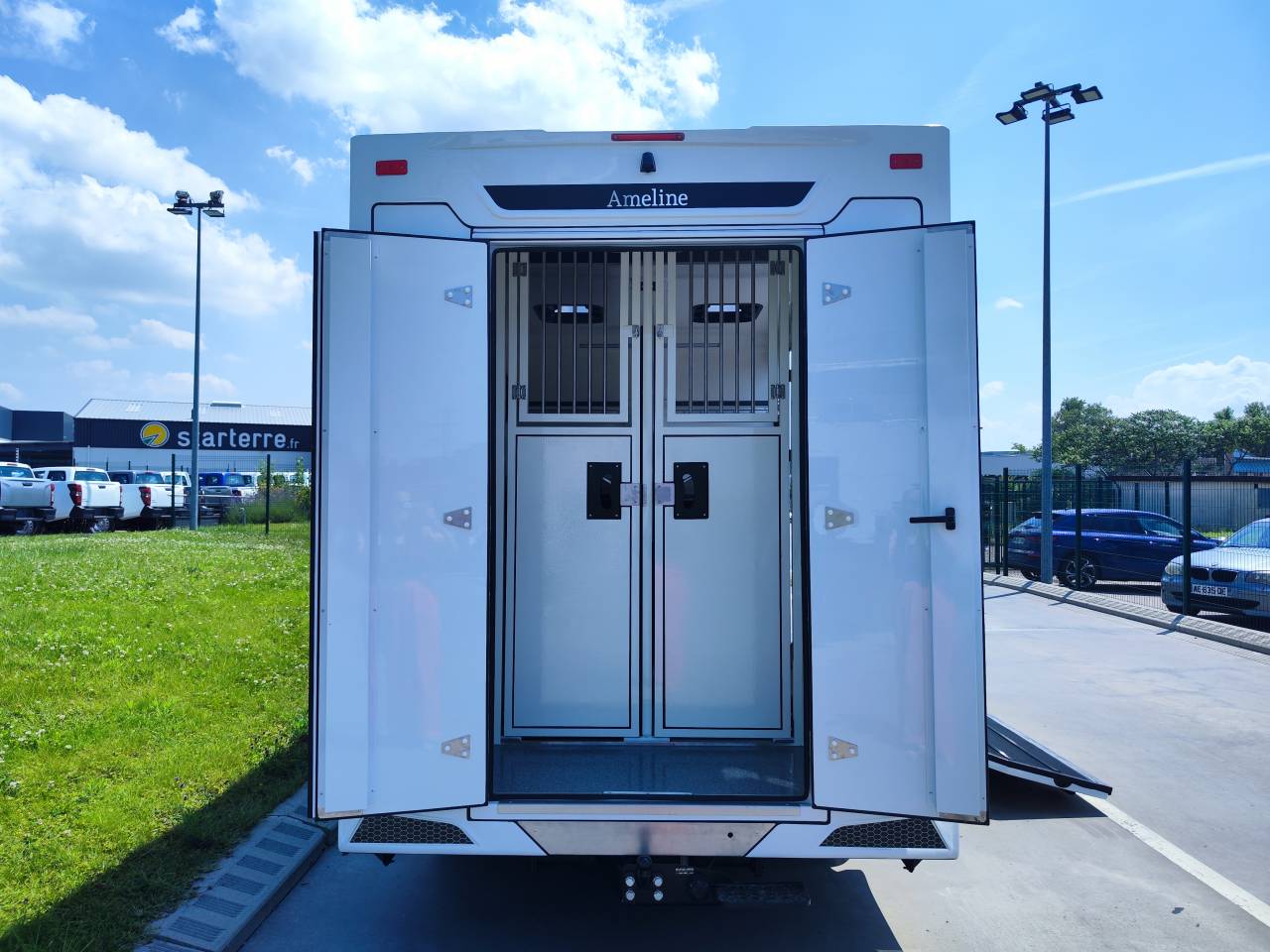 Van per Cavalli Ameline HARAS  2026 Occasione