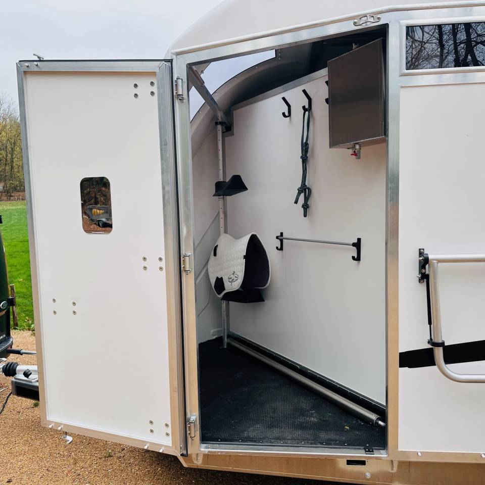 Trailer Bonilla Diagonal 3 3 Cavalli 2026 Nuovo