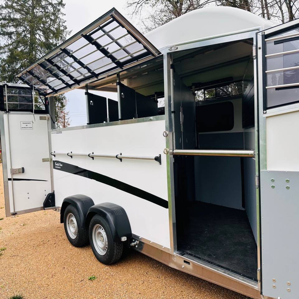 Trailer Bonilla Diagonal 3 3 Cavalli 2026 Nuovo