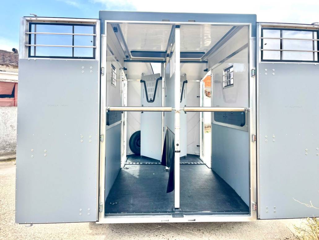 Trailer Bonilla B7 Stall 2 Cavalli 2026 Nuovo
