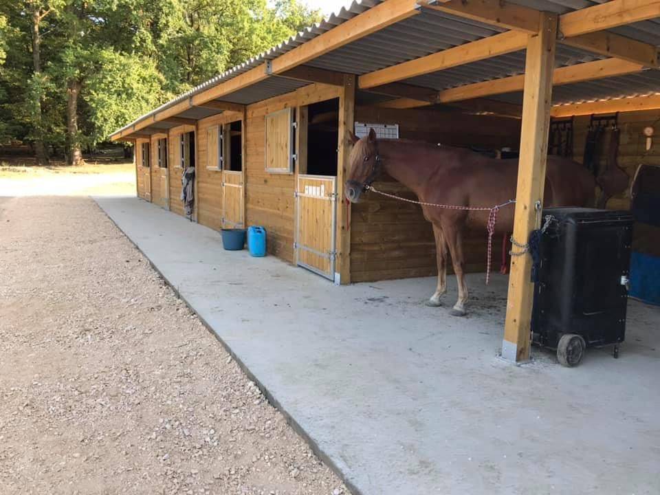 Propriet&agrave; equestre In vendita Dordogne