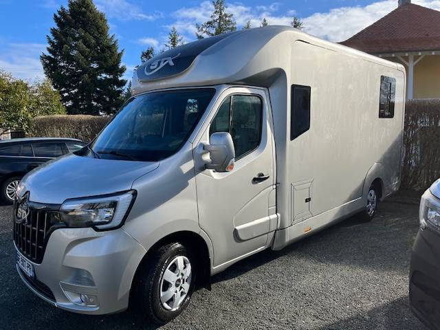 Van per Cavalli STX Master 2022 2022 Occasione