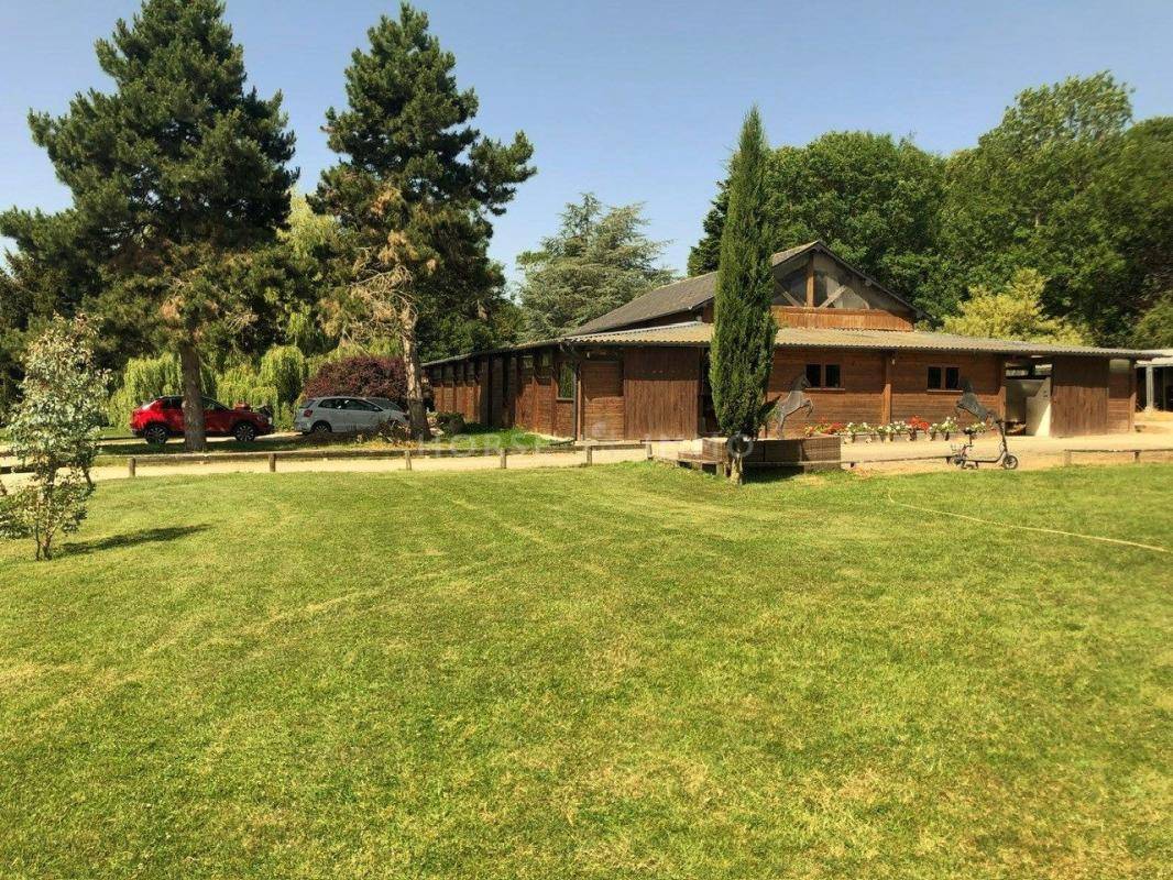 Propriet&agrave; equestre In vendita Eure