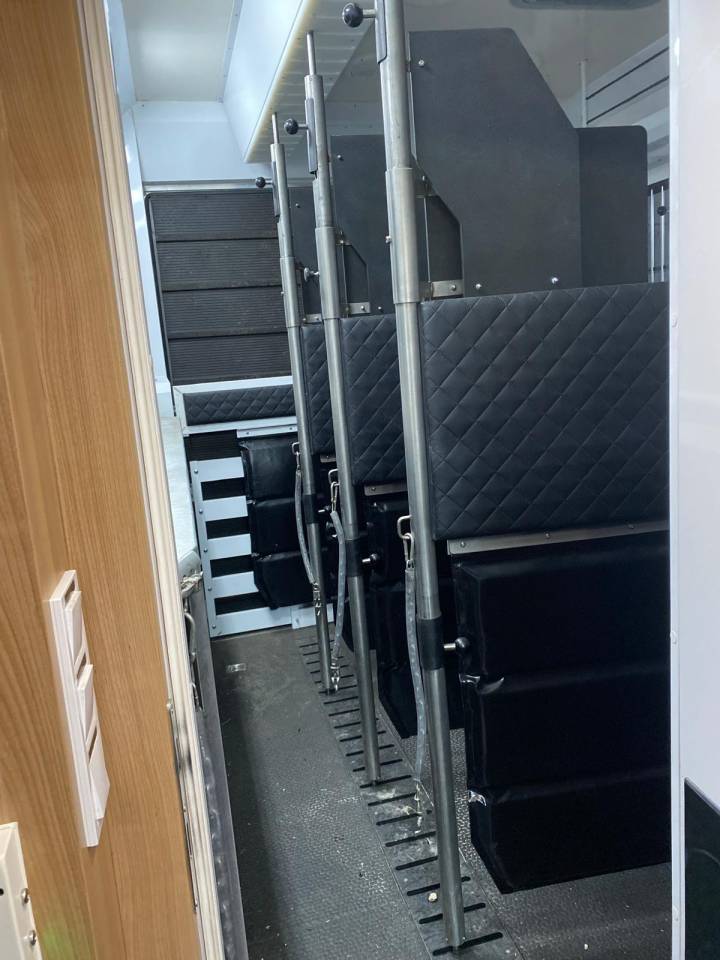 Camion per Cavalli Volvo fm 2012 Occasione