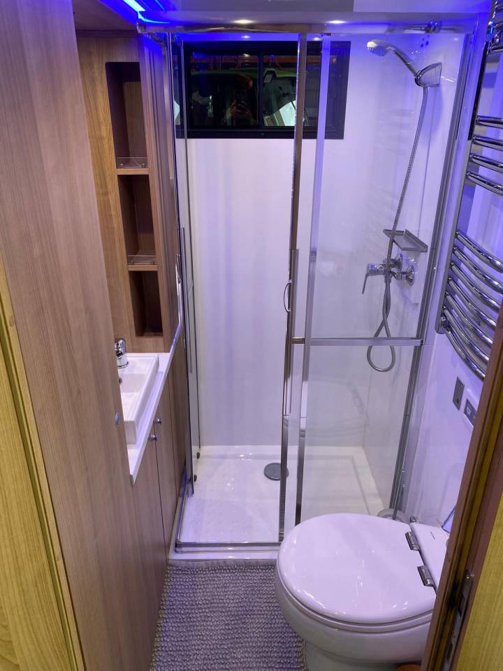 Camion per Cavalli Volvo fm 2012 Occasione