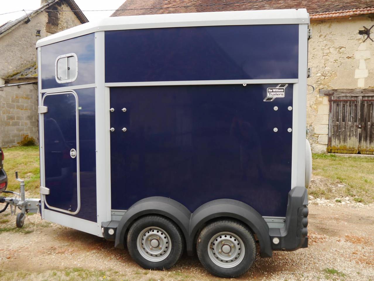 Trailer Ifor Williams HB403 CONFORT 1,5 Cavalli 2014 Occasione