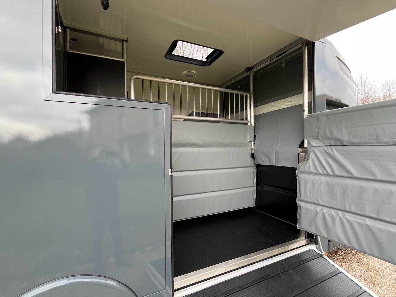 Van per Cavalli Renault RENAULT 0 Nuovo