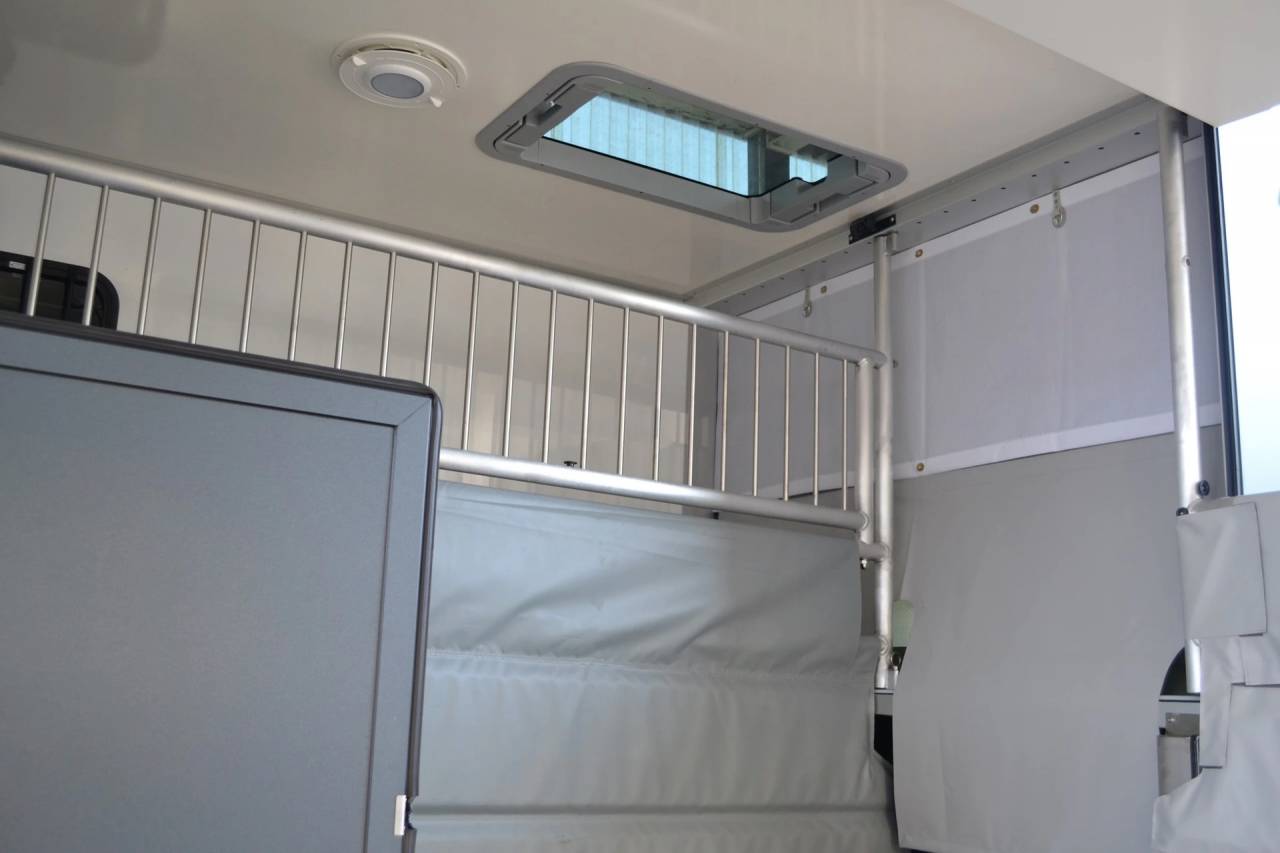 Van per Cavalli Altra marca PEUGEOT 0 Nuovo