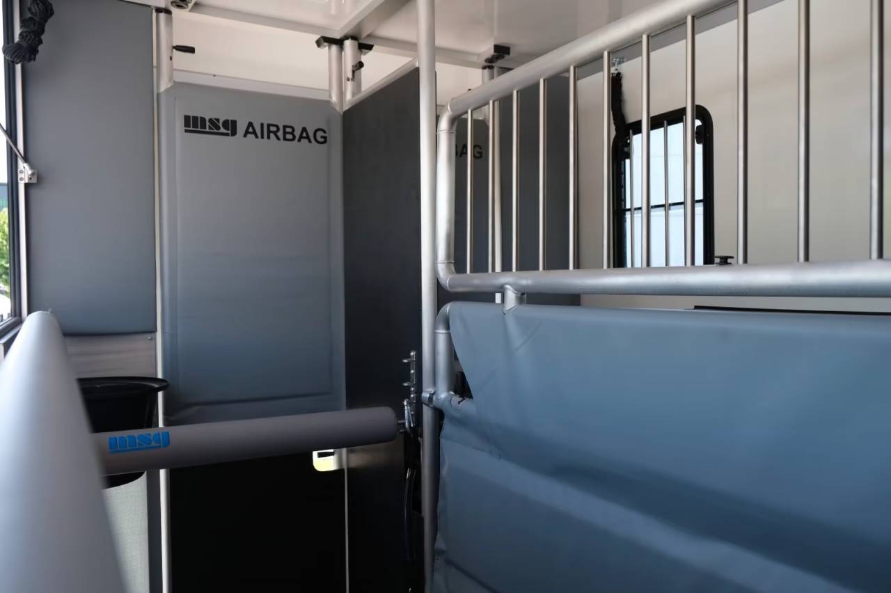 Van per Cavalli Altra marca PEUGEOT 0 Nuovo