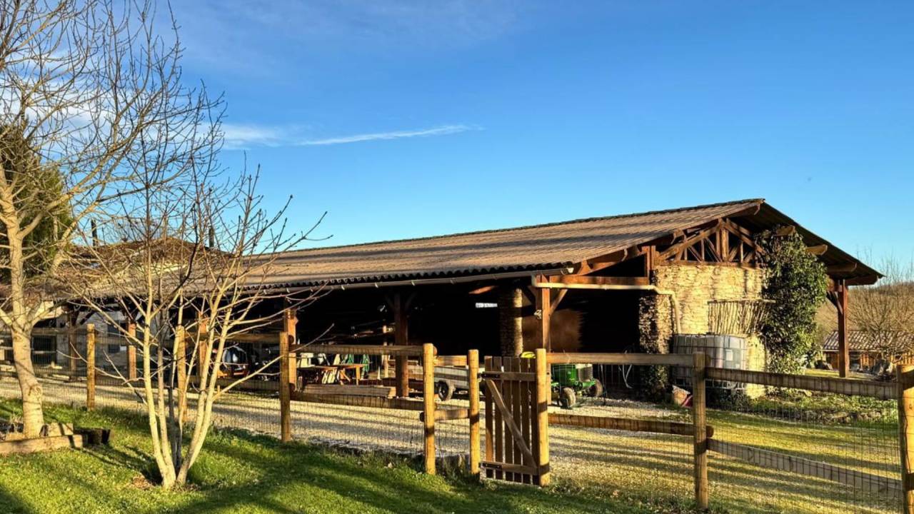 Propriet&agrave; equestre In vendita Lot-et-Garonne