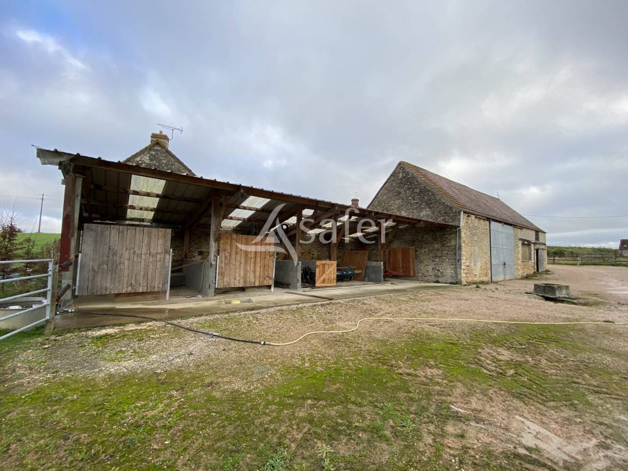 Propriet&agrave; rurale In vendita Calvados