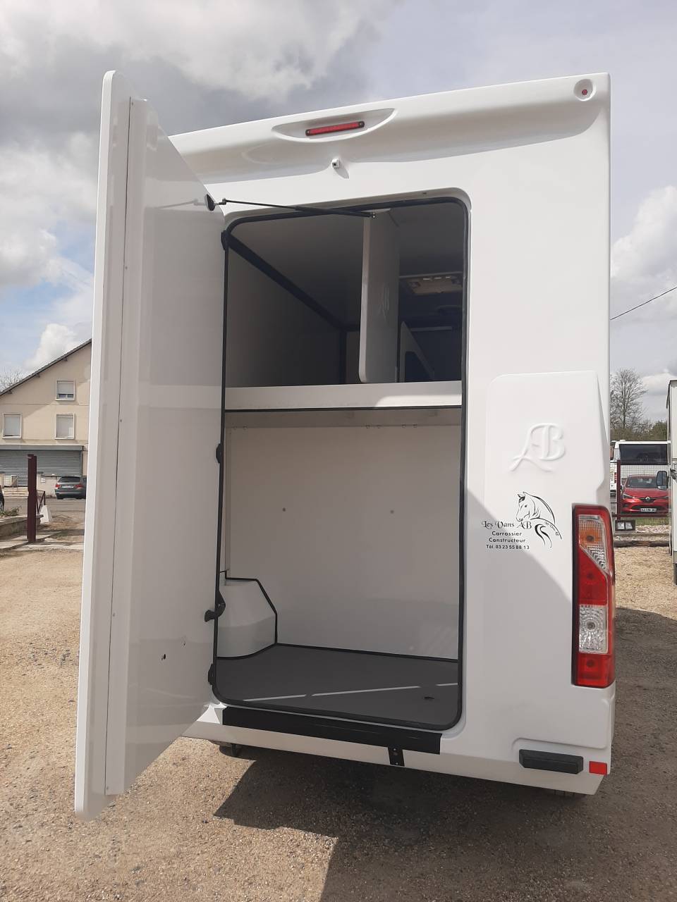 Van per Cavalli Renault Master 2018 Occasione