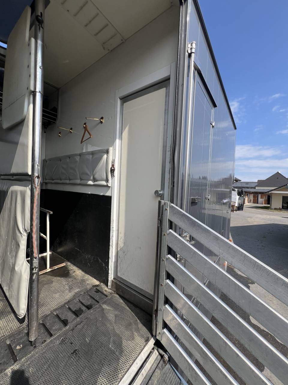 Camion per Cavalli Mercedes Atego 2004 Occasione