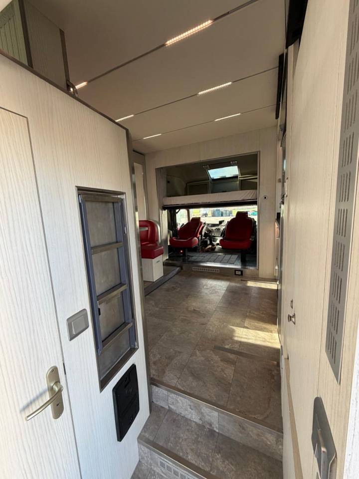 Camion per Cavalli Volvo Paillard 2017 Occasione