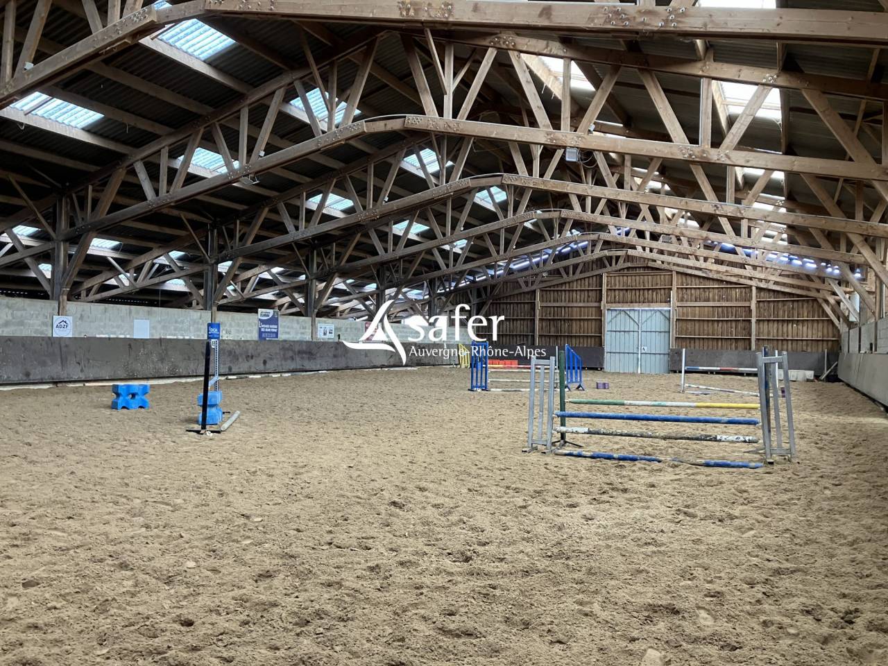 Propriet&agrave; equestre In vendita Dr&ocirc;me