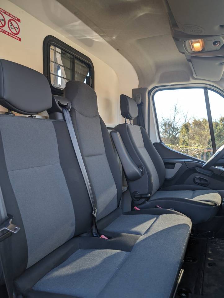 Van per Cavalli Ameline HARAS 3 PLACES RENAULT MASTER 2016 Occasione