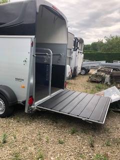 Trailer Humbaur EQUITOS 2 Cavalli 2026 Nuovo