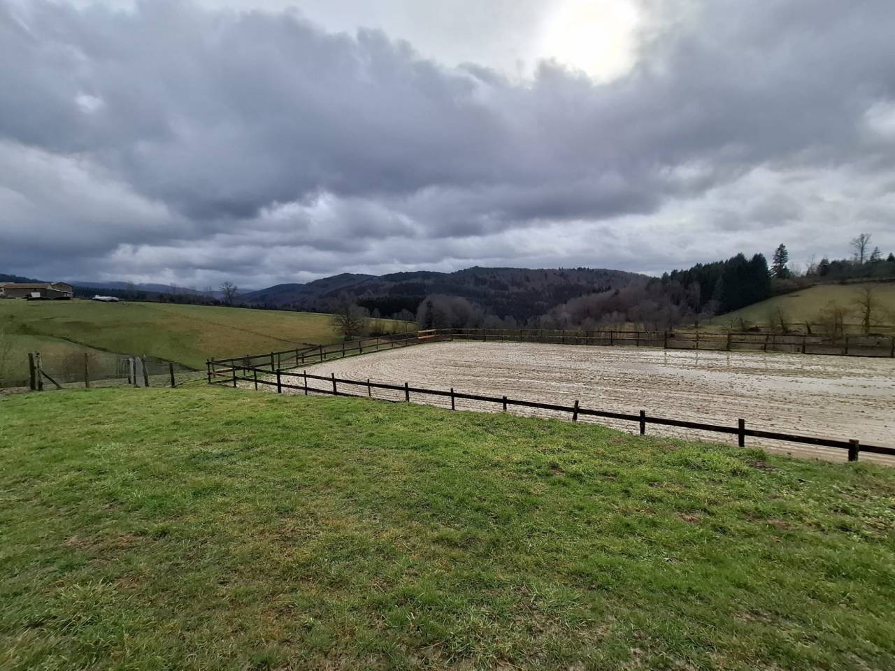 Alloggio equestre In vendita Puy-de-D&ocirc;me