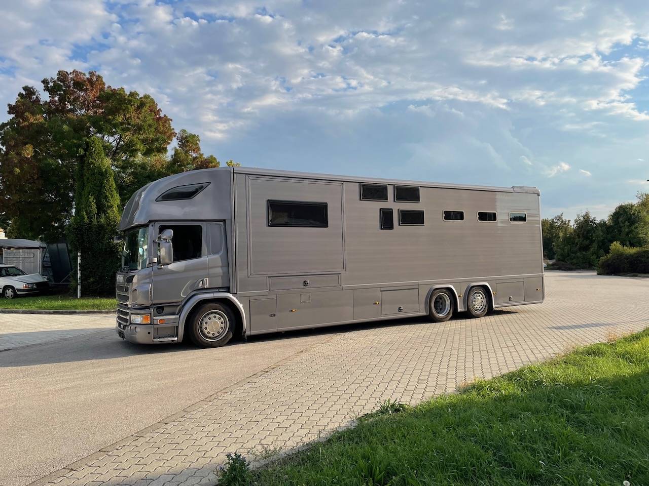 Camion per Cavalli Scania SCANIA 0 Occasione