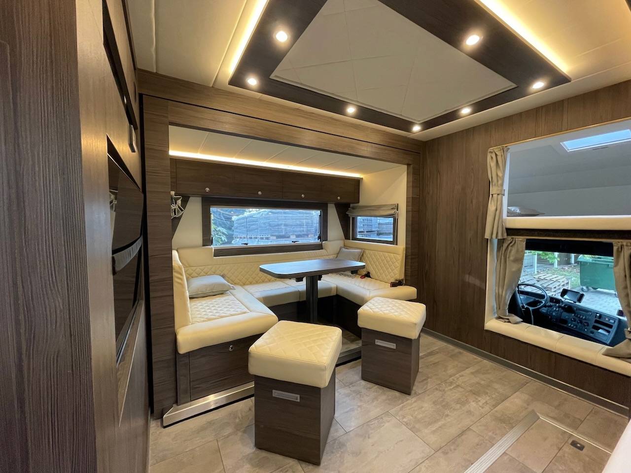 Camion per Cavalli Scania SCANIA 0 Occasione