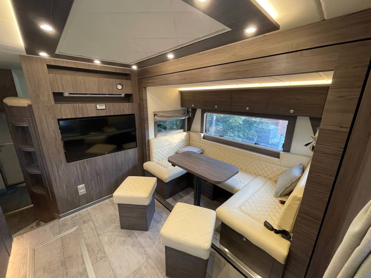 Camion per Cavalli Scania SCANIA 0 Occasione