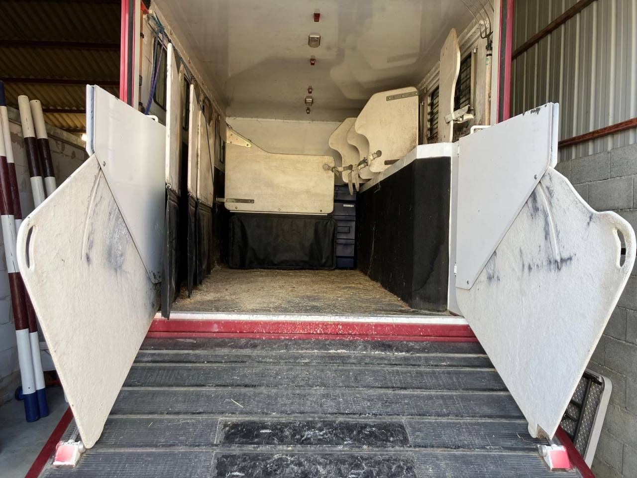 Camion per Cavalli Renault M200 1992 Occasione