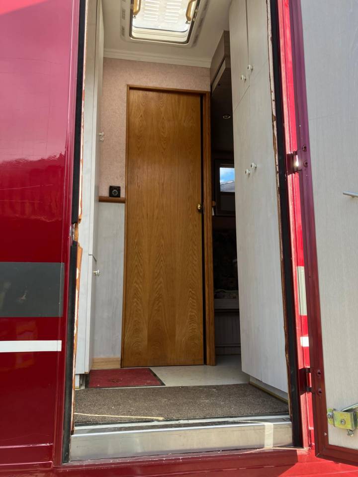 Camion per Cavalli Renault M200 1992 Occasione