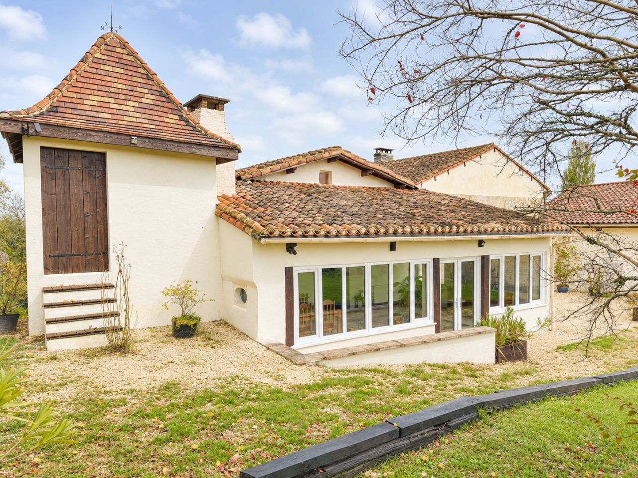 Propriet&agrave; equestre In vendita Charente