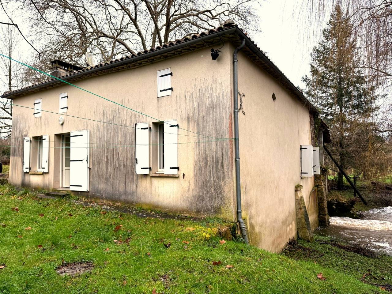 Propriet&agrave; equestre In vendita Charente-Maritime