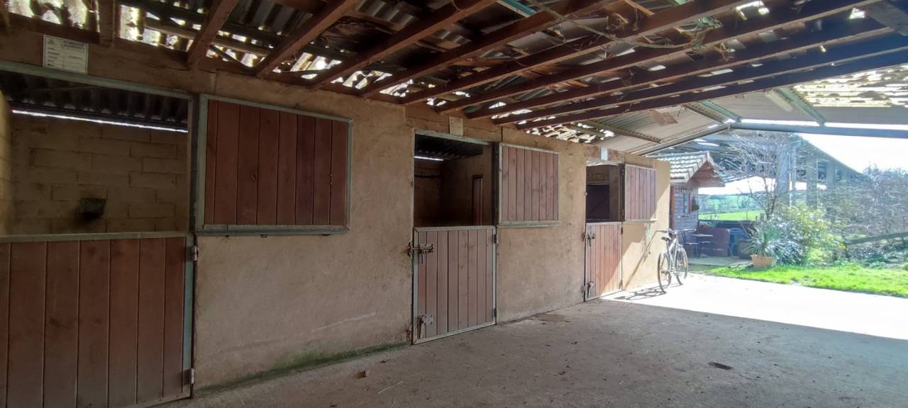 Scuderia per proprietari In vendita Allier