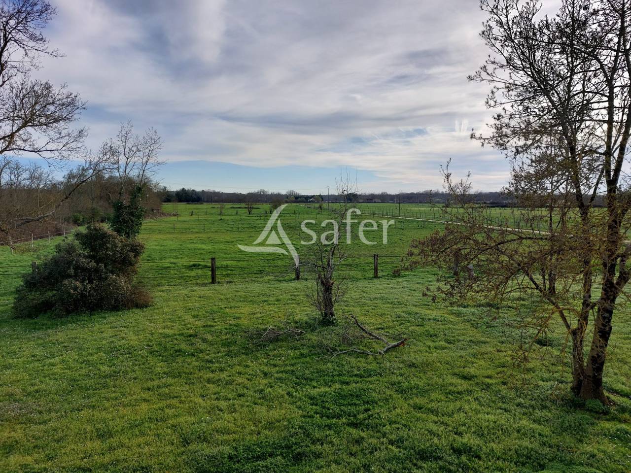 Propriet&agrave; equestre In vendita Dordogne