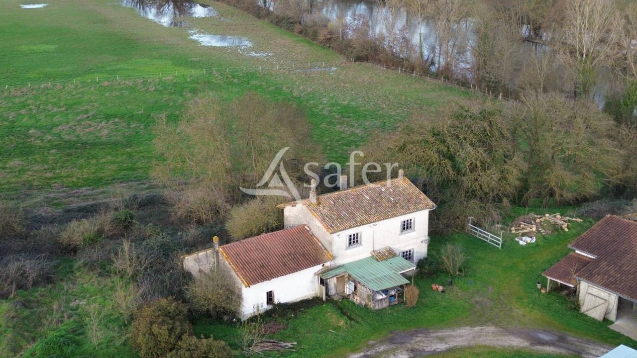 Propriet&agrave; equestre In vendita Dordogne