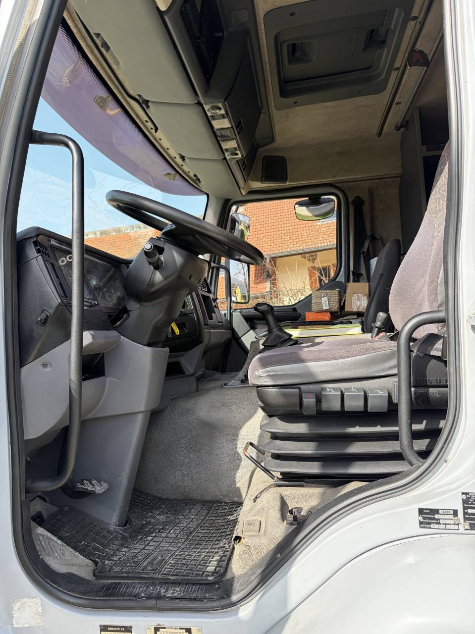 Camion per Cavalli Renault  2001 Occasione