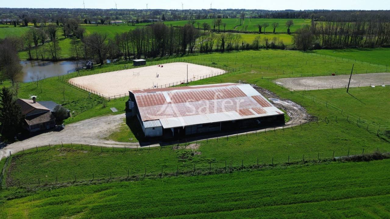 Propriet&agrave; equestre In vendita Deux-S&egrave;vres
