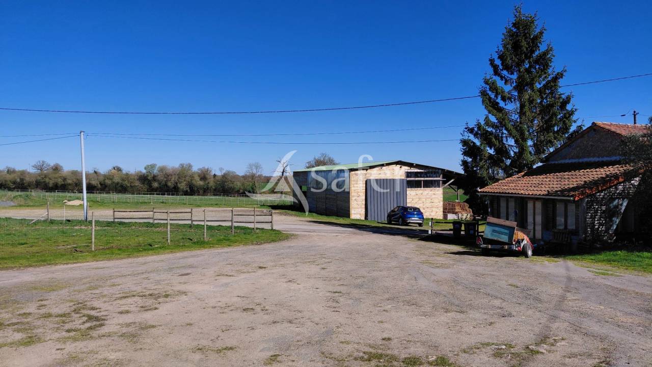 Propriet&agrave; equestre In vendita Deux-S&egrave;vres