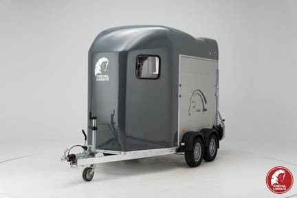 Trailer Cheval Libert&eacute; Origins  2 Cavalli 2026 Nuovo