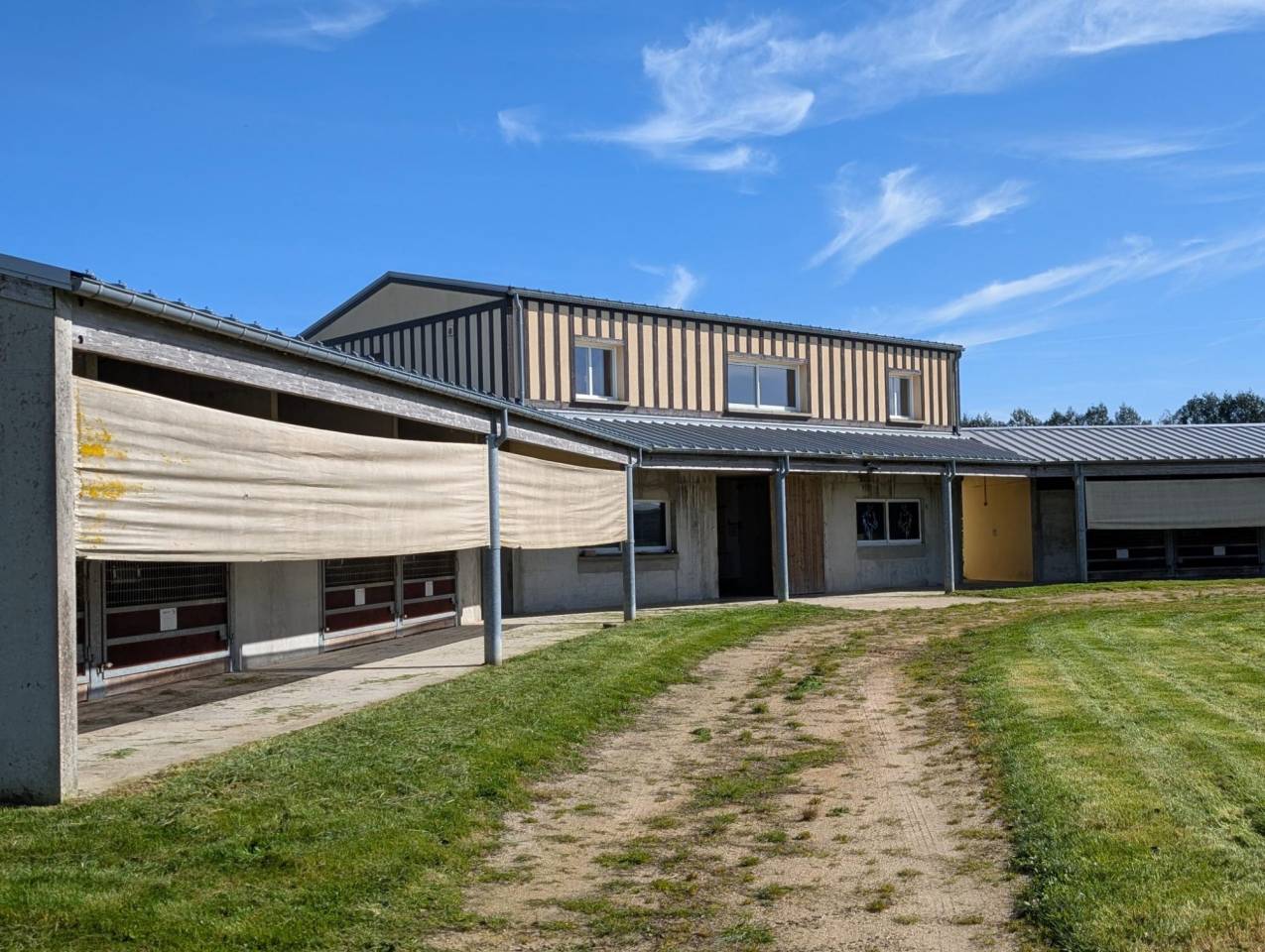 Propriet&agrave; equestre In vendita Calvados