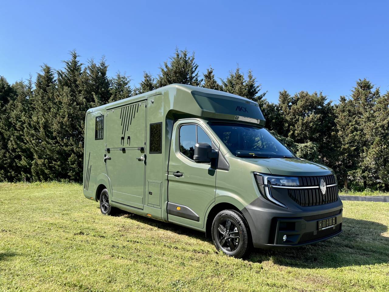 Van per Cavalli AKX  2026 Nuovo