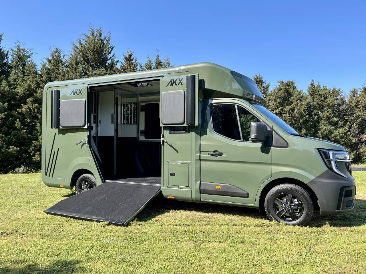 Van per Cavalli AKX  2026 Nuovo